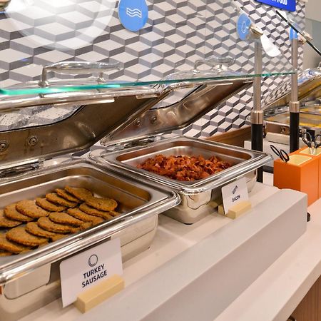 Holiday Inn Express & Suites Fresno Airport By Ihg Φρέσνο Εξωτερικό φωτογραφία