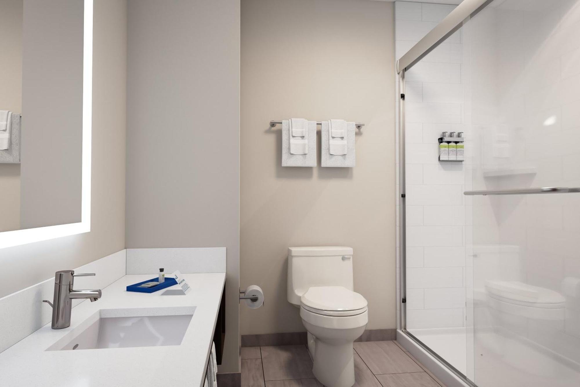 Holiday Inn Express & Suites Fresno Airport By Ihg Φρέσνο Εξωτερικό φωτογραφία