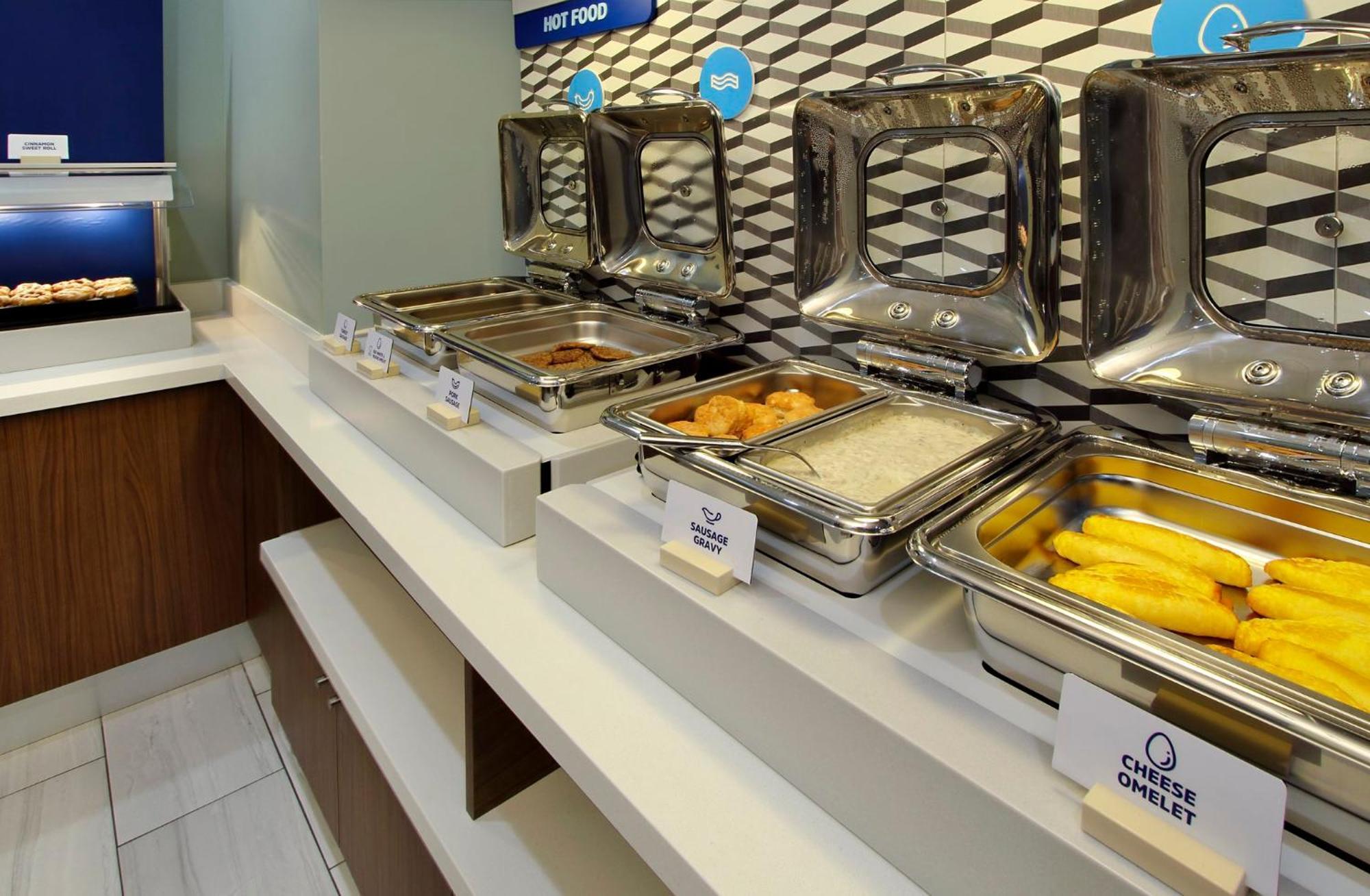 Holiday Inn Express & Suites Fresno Airport By Ihg Φρέσνο Εξωτερικό φωτογραφία